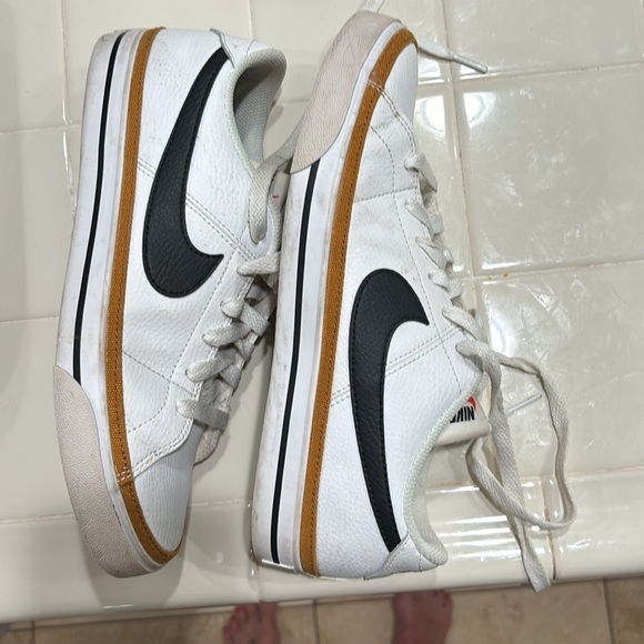 Nike sneakers Mens sz 8 - Picture 5 of 5